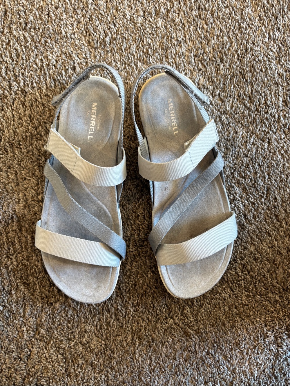 Merrell Women's Neutral Gray and Light Tan Strappy Sandals